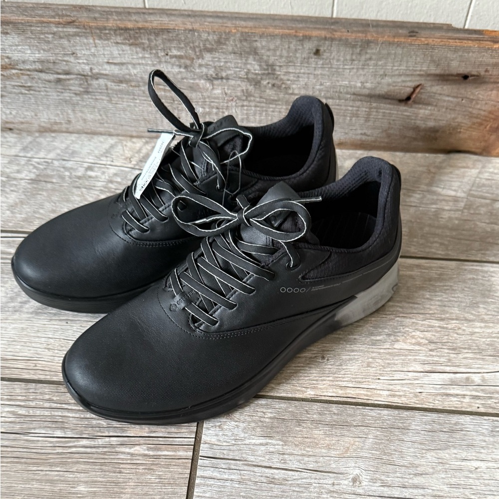 ECCO Men's Golf S-Three Waterproof GORE-TEX Golf Shoes